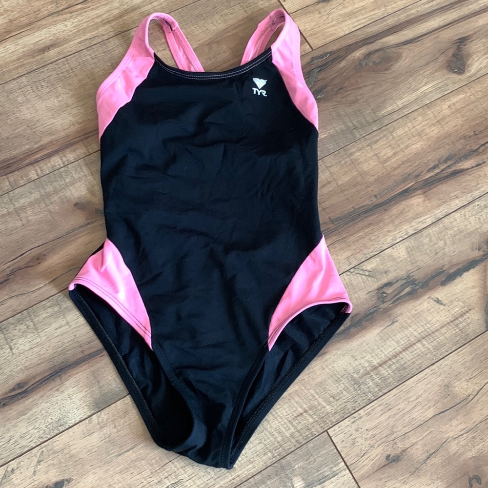 Tyr black and pink suit 12